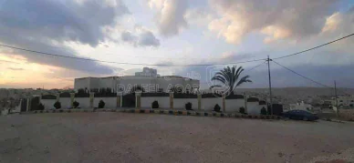 فيلا/منزل - الزرقاء ، ضاحية المدينة المنورة  - 150000 دأ