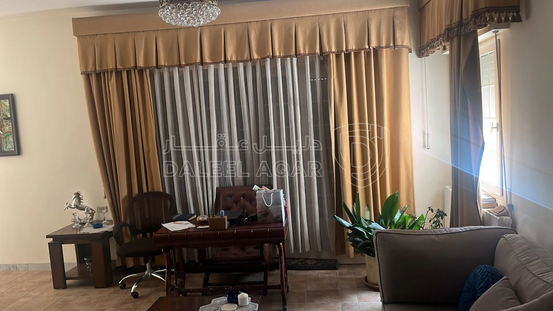 شقة في شارع سليمان الحديدي - 240,000 دأ - صورة 1