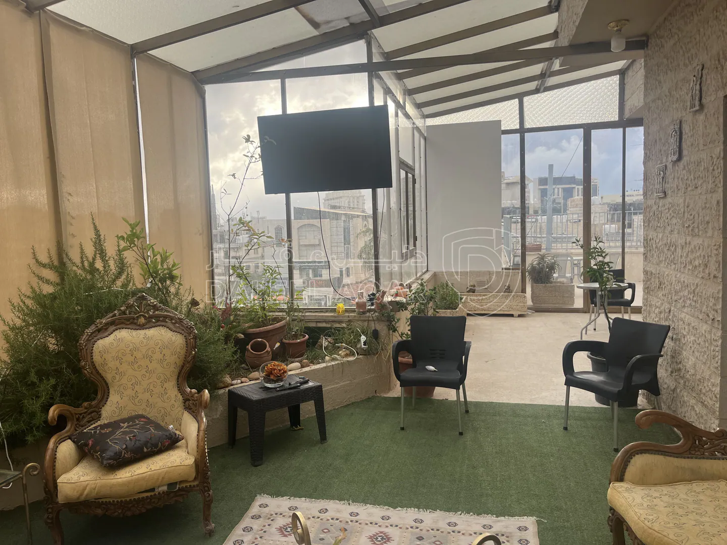 شقة في شارع سليمان الحديدي - 240,000 دأ - صورة 1