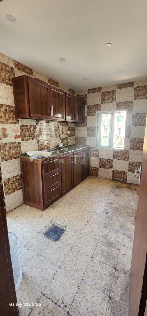 شقة في شقة للبيع بأجمل مناطق الذراع الغربي  - 23,000 دأ - صورة 1