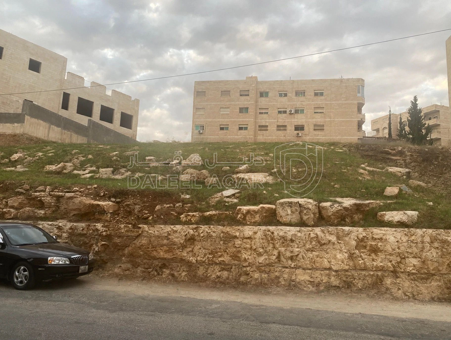أرض في عمان - طبربور - طارق - قرب سوق طارق  - 170,000 دأ - صورة 1