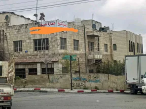 مبنى - عمان.. منطقة السوق اول الجبل الأخضر  - 290000 دأ