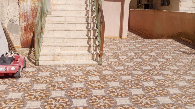 مبنى في الزرقاء الجديدة البتراوي بناية رقم 6  - 105,000 دأ - صورة NaN