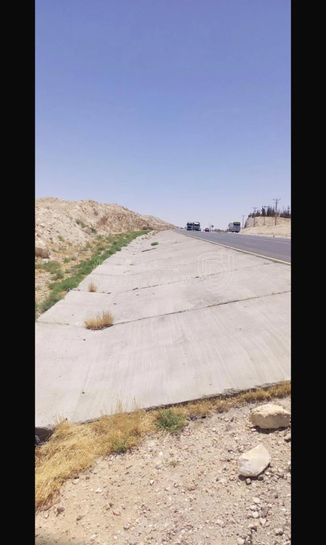 أرض في جنوب عمان الزميله - 270,000 دأ - صورة 1