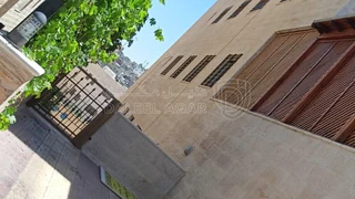 شقة - شقه بسعر لقطه في منطقه الزهور  - 50000 دأ