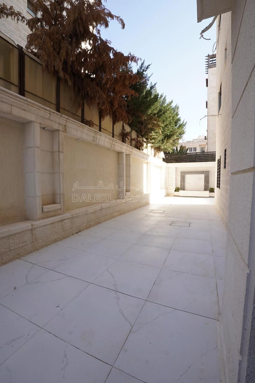 شقة في طابق اول مساحة 240 مشروع 122ام السماق الدر المنثور - 190,000 دأ - صورة 1