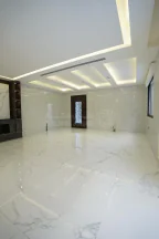 شقة في طابق اول مساحة 240 مشروع 122ام السماق الدر المنثور - 190,000 دأ - صورة NaN
