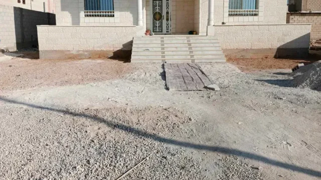 مبنى في المفرق قرب مدرسة جعفر الطيار - 60,000 دأ - صورة NaN