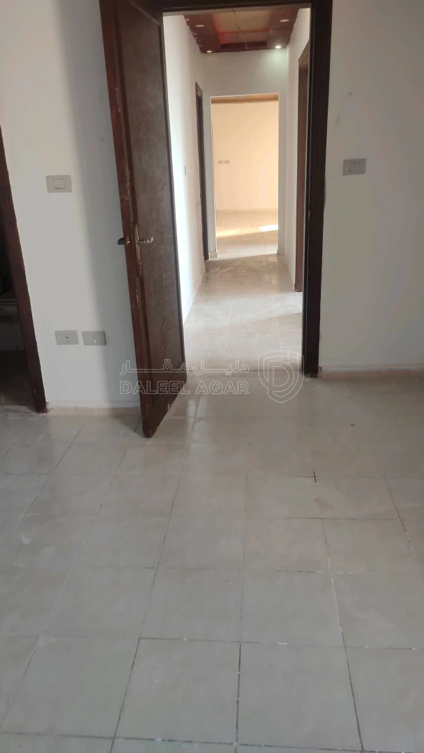 شقة في الزرقاء - مدينة الشرق- سكن كريم المرحلة الثانية - 23,000 دأ - صورة 1