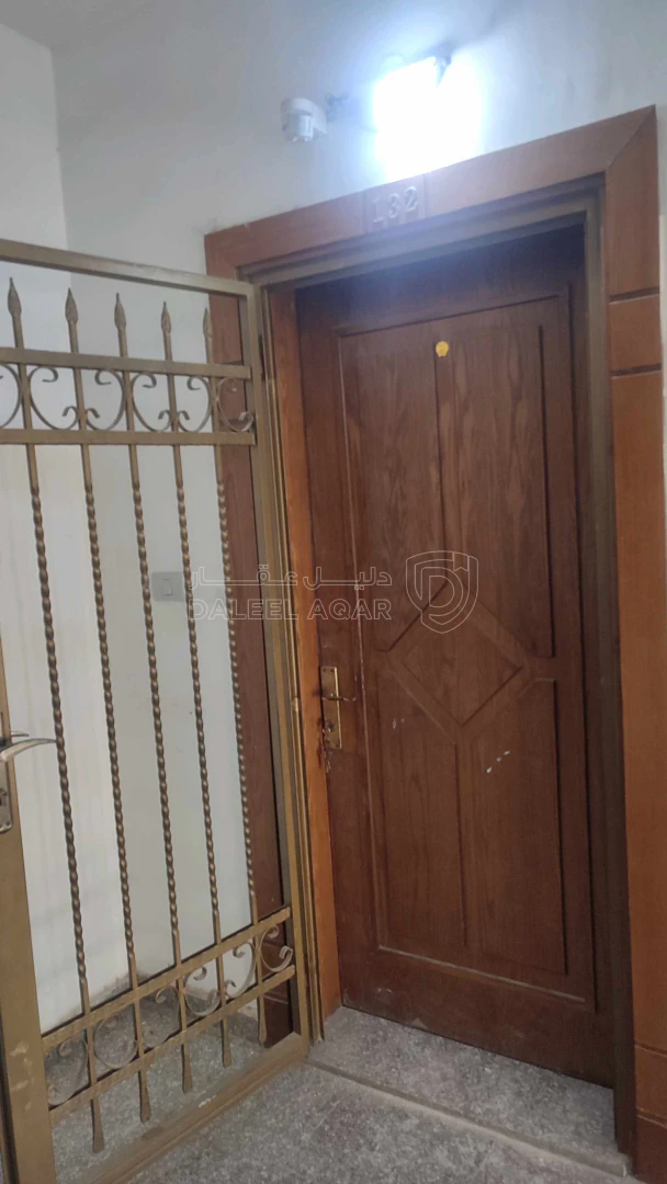 شقة في الزرقاء - مدينة الشرق- سكن كريم المرحلة الثانية - 23,000 دأ - صورة 1
