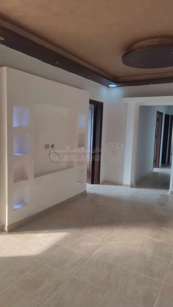 شقة في الزرقاء - مدينة الشرق- سكن كريم المرحلة الثانية - 23,000 دأ - صورة 1
