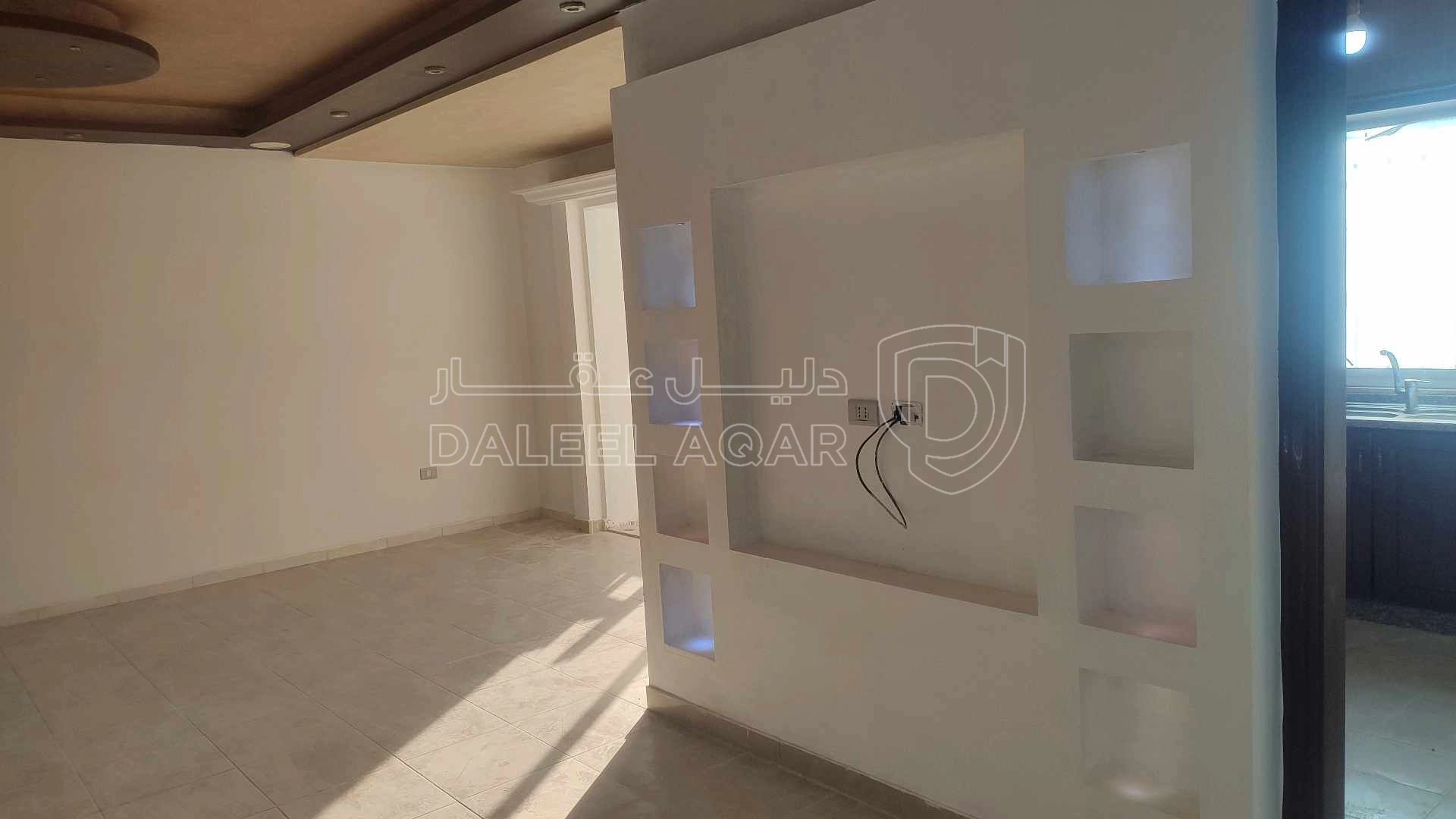 شقة في الزرقاء - مدينة الشرق- سكن كريم المرحلة الثانية - 23,000 دأ - صورة 1