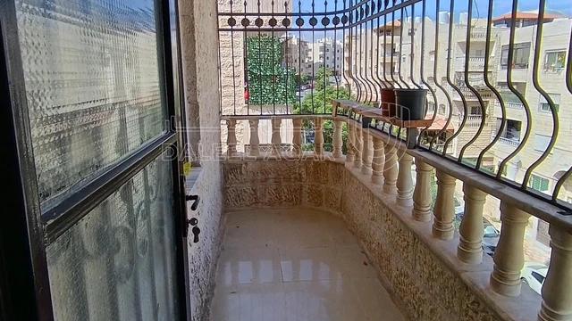 شقة في شقة للبيع مقابل مستشفى حمزة خلف صيدلية مسار  - 41,000 دأ - صورة NaN