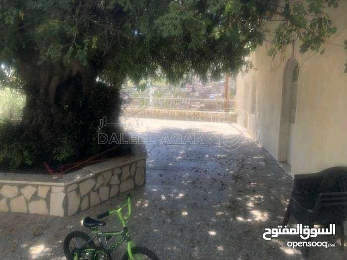 فيلا/منزل في مطعم الغربال - 220,000 دأ - صورة 1