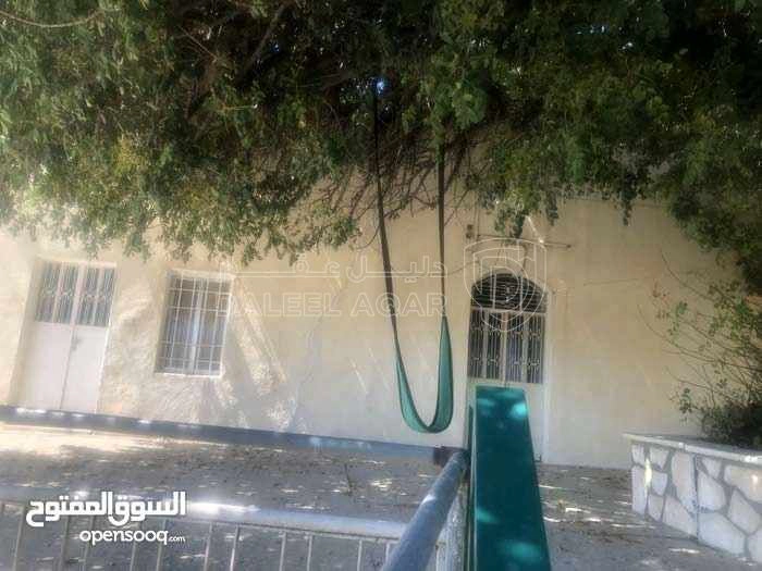 فيلا/منزل في مطعم الغربال - 220,000 دأ - صورة 1