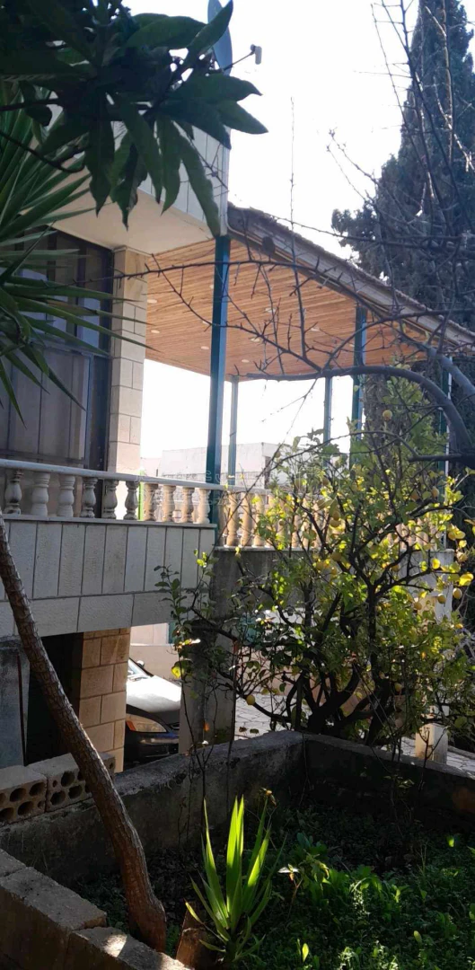 فيلا/منزل في مطعم الغربال - 220,000 دأ - صورة 1