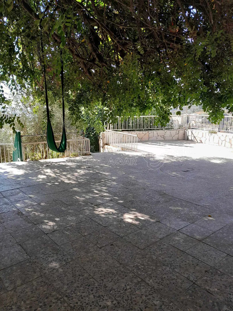 فيلا/منزل في مطعم الغربال - 220,000 دأ - صورة 1