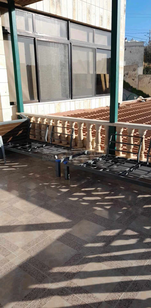 فيلا/منزل في مطعم الغربال - 220,000 دأ - صورة 1