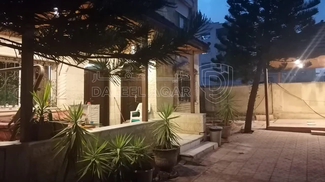 فيلا/منزل في اربد الحى الشرقى خلف مركز امنى الشرقى - 155,000 دأ - صورة NaN
