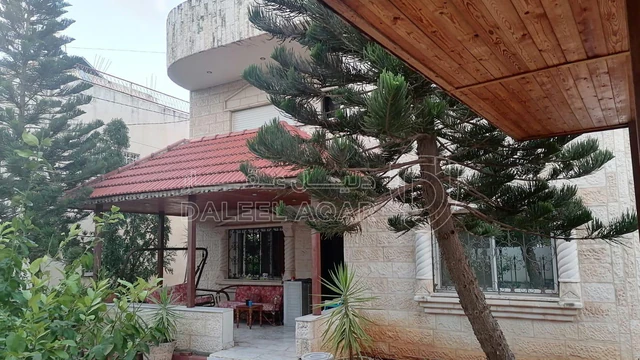 فيلا/منزل في اربد الحى الشرقى خلف مركز امنى الشرقى - 155,000 دأ - صورة NaN