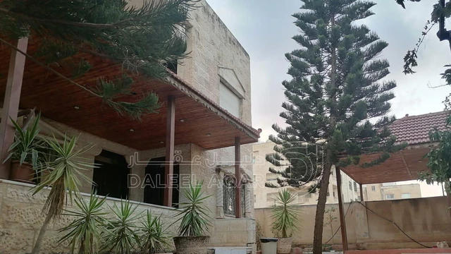 فيلا/منزل في اربد الحى الشرقى خلف مركز امنى الشرقى - 155,000 دأ - صورة NaN