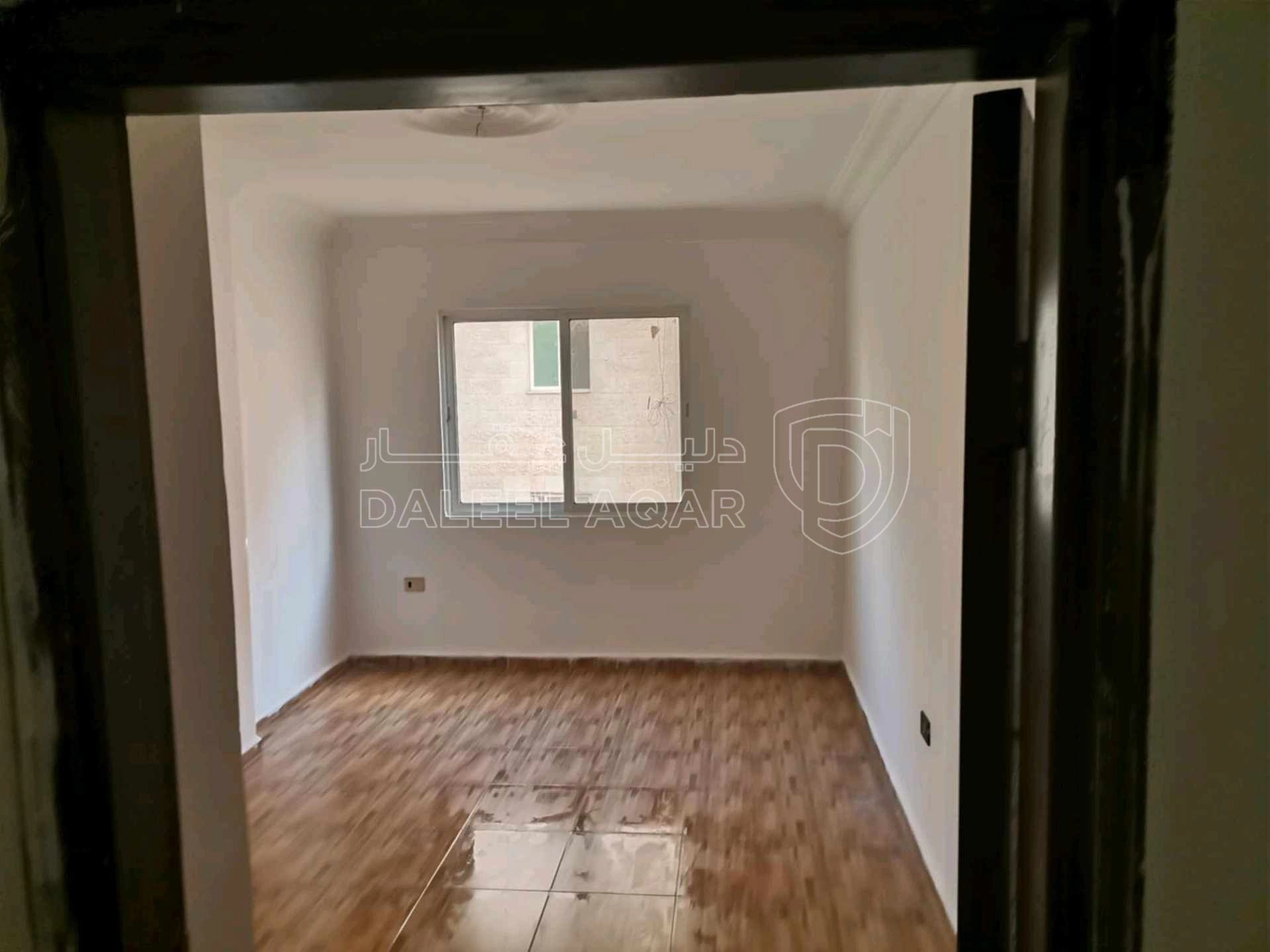 شقة في اربد شارع السرو قرب مسجد علياء التل - 15,000 دأ - صورة 1