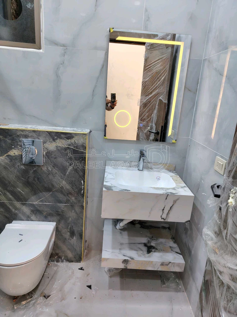 شقة في اربد دوار الثقافة وخلف مخابز قاسيون  - 68,000 دأ - صورة 1