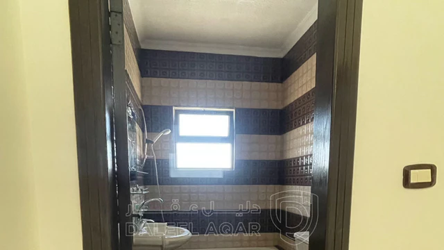 شقة في شقة مميزة للبيع في أبو علندا – 251م² – - 75,000 دأ - صورة NaN