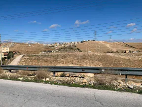 أرض في الزرقاء جريبا حوض حمات صبح قريبة من شفا بدران  - 29,000 دأ - صورة NaN