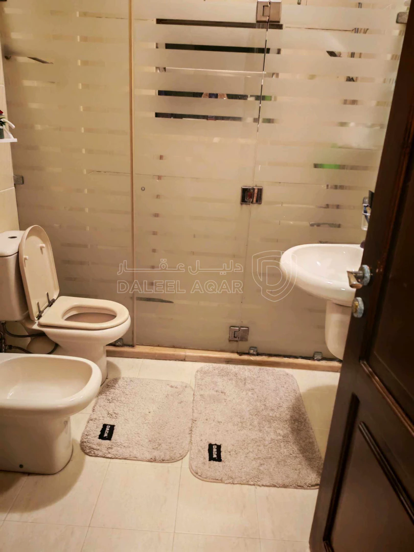 شقة في مرج الحمام اسكان السلطه خلف المدارس العالميه - 80,000 دأ - صورة 1