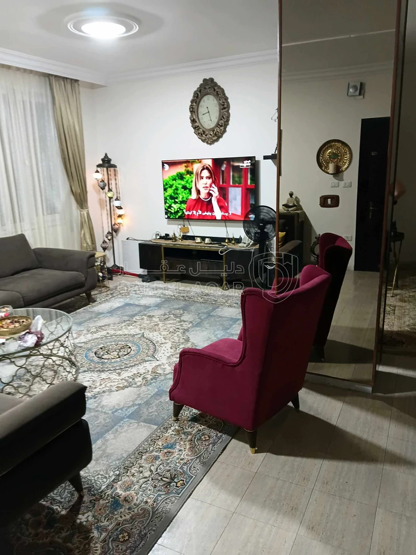 شقة في ام اذينه الجنوبي ، شارع الظهران  - 120,000 دأ - صورة 1