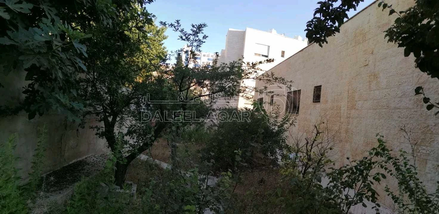 فيلا/منزل في 🏡 منزل للبيع – الجبيهة / بالقرب من دوار المنهل📍 - 340,000 دأ - صورة 1
