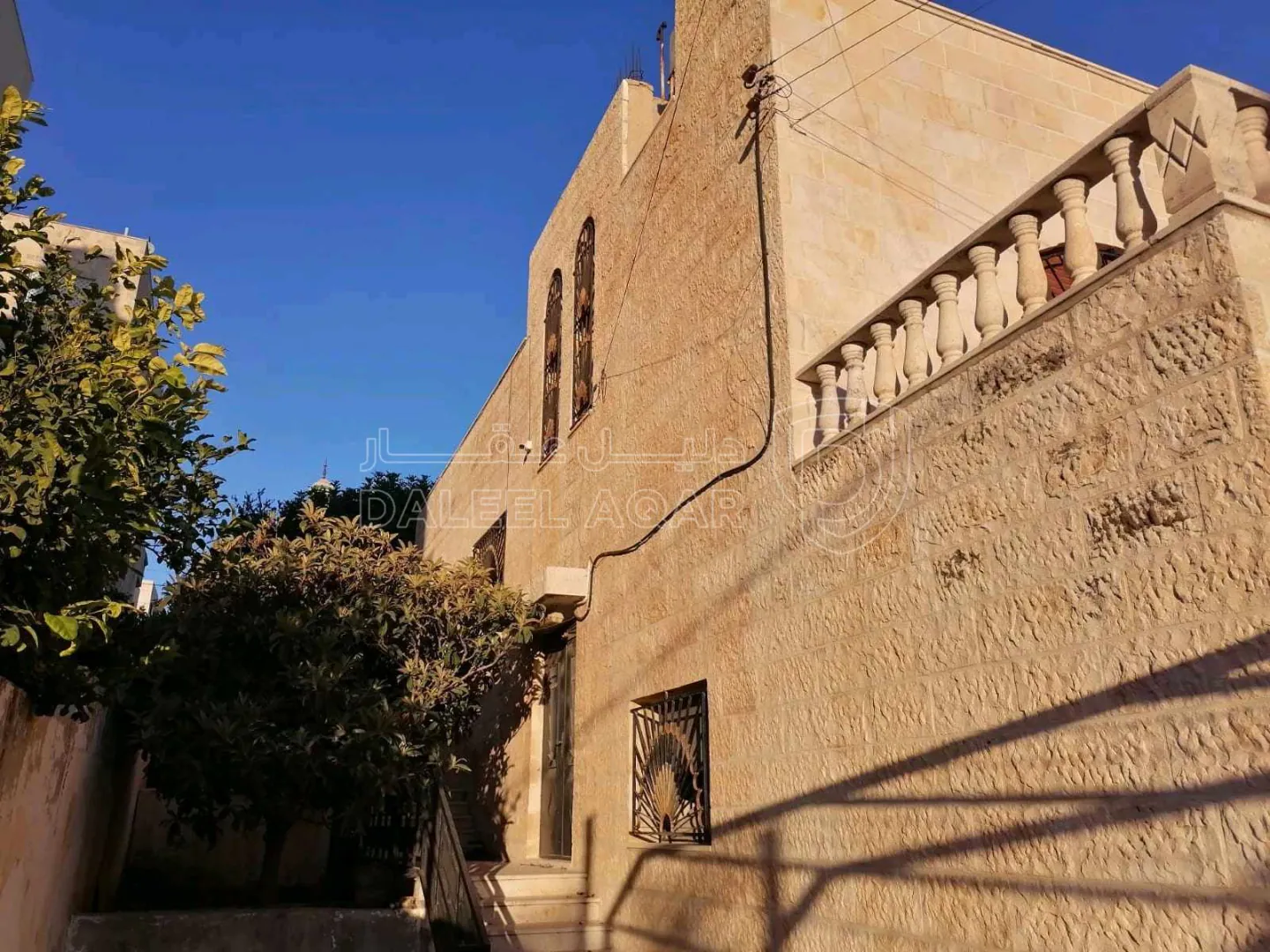 فيلا/منزل في 🏡 منزل للبيع – الجبيهة / بالقرب من دوار المنهل📍 - 340,000 دأ - صورة 1