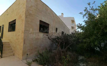 فيلا/منزل في 🏡 منزل للبيع – الجبيهة / بالقرب من دوار المنهل📍  - 340,000 دأ - صورة NaN