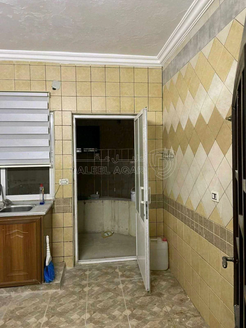 شقة في اربد شمال الراهبات غرب دوار اليوسفي - 45,000 دأ - صورة 1