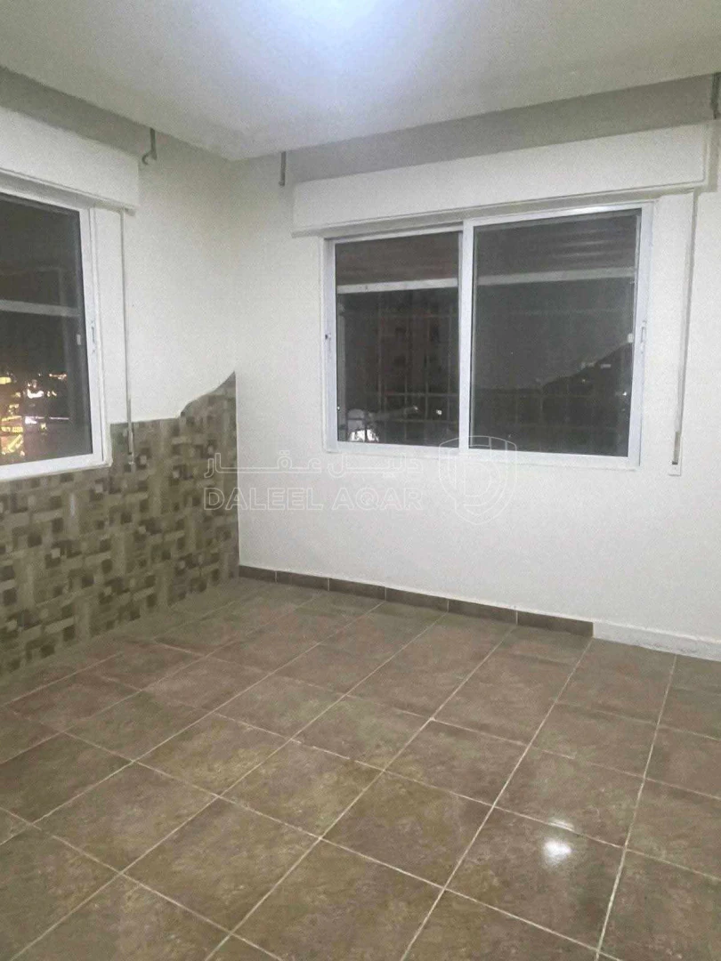 شقة في اربد شمال الراهبات غرب دوار اليوسفي - 45,000 دأ - صورة 1