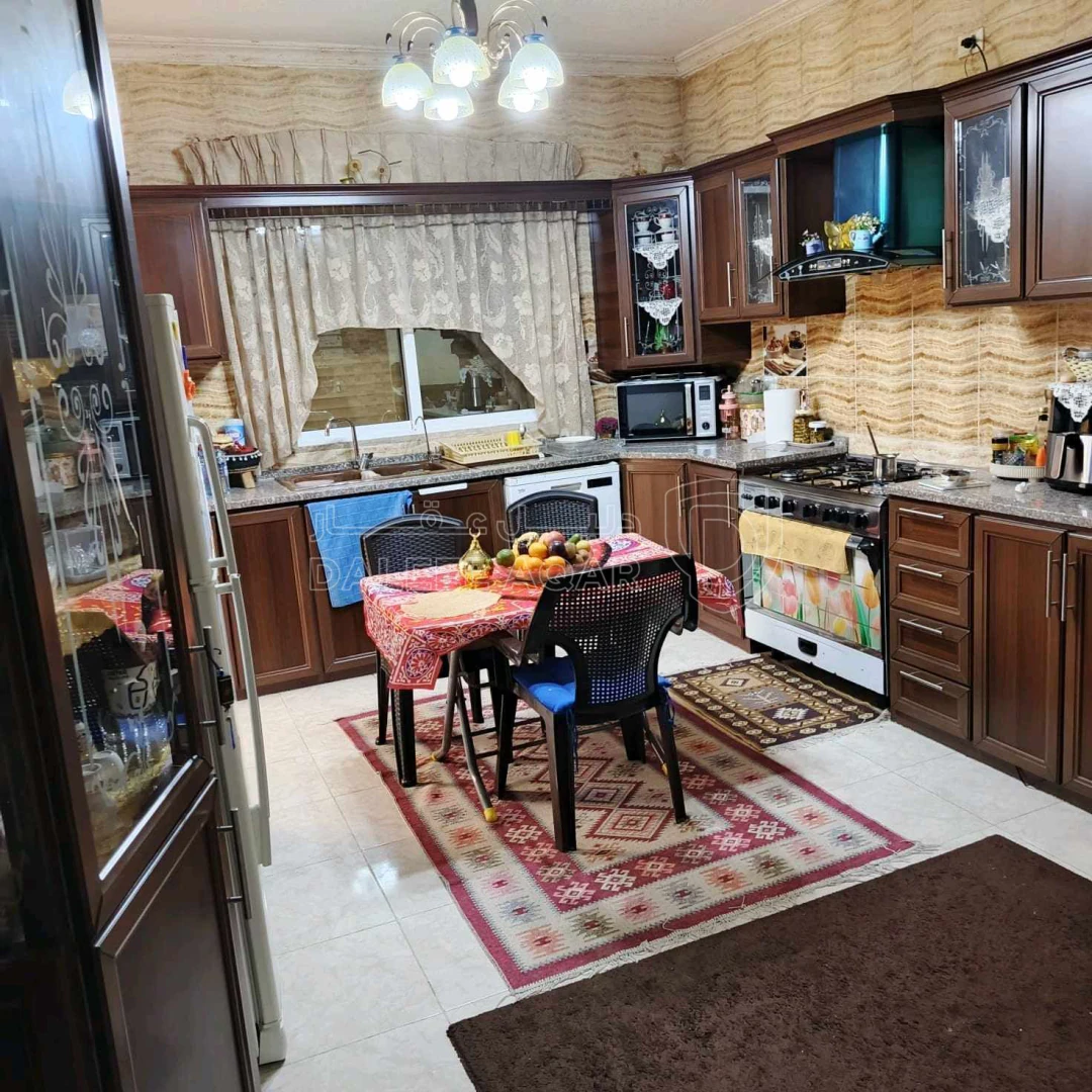 شقة في ضاحية الاستقلال شارع منير فريحات بناء 105 - 47,000 دأ - صورة 1