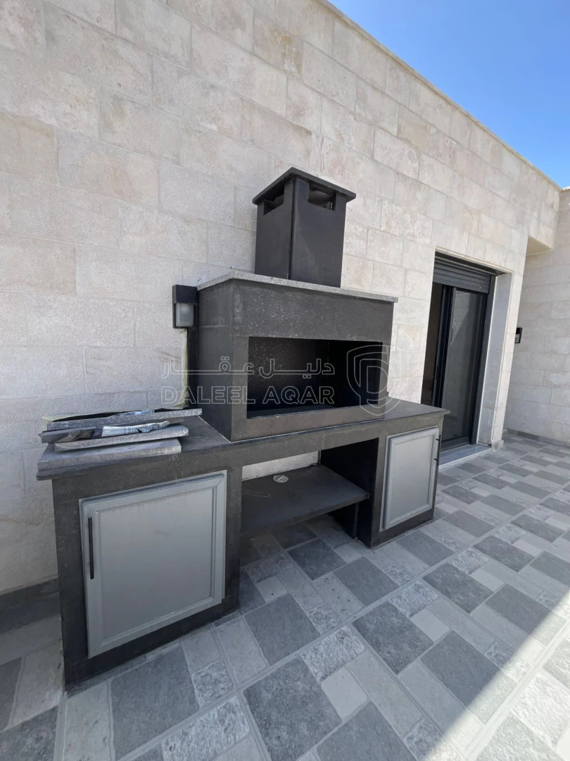 شقة في ثالث مع روف تشطيب فلل في مرج الحمام اسكان عالية  - 168,000 دأ - صورة 1