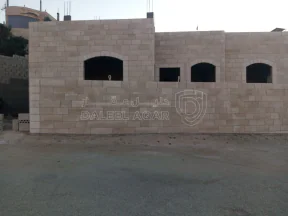 فيلا/منزل في الزرقاء مقابل صالة لافندر - 47,000 دأ - صورة NaN
