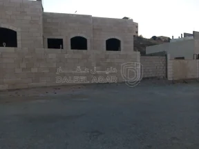 فيلا/منزل في الزرقاء مقابل صالة لافندر - 47,000 دأ - صورة NaN