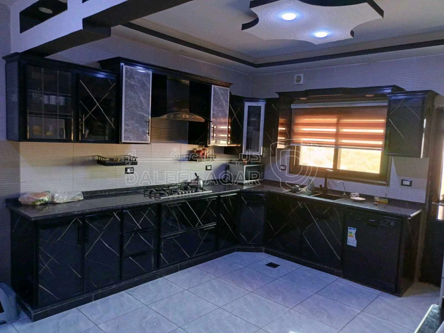 فيلا/منزل في بويضة العليمات - الحي الشمالي - 100,000 دأ - صورة 1