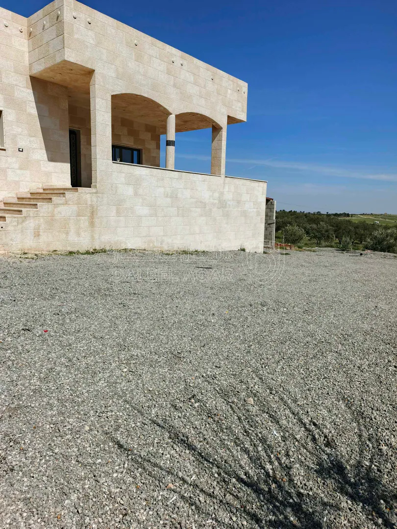 فيلا/منزل في بويضة العليمات - الحي الشمالي - 100,000 دأ - صورة 1