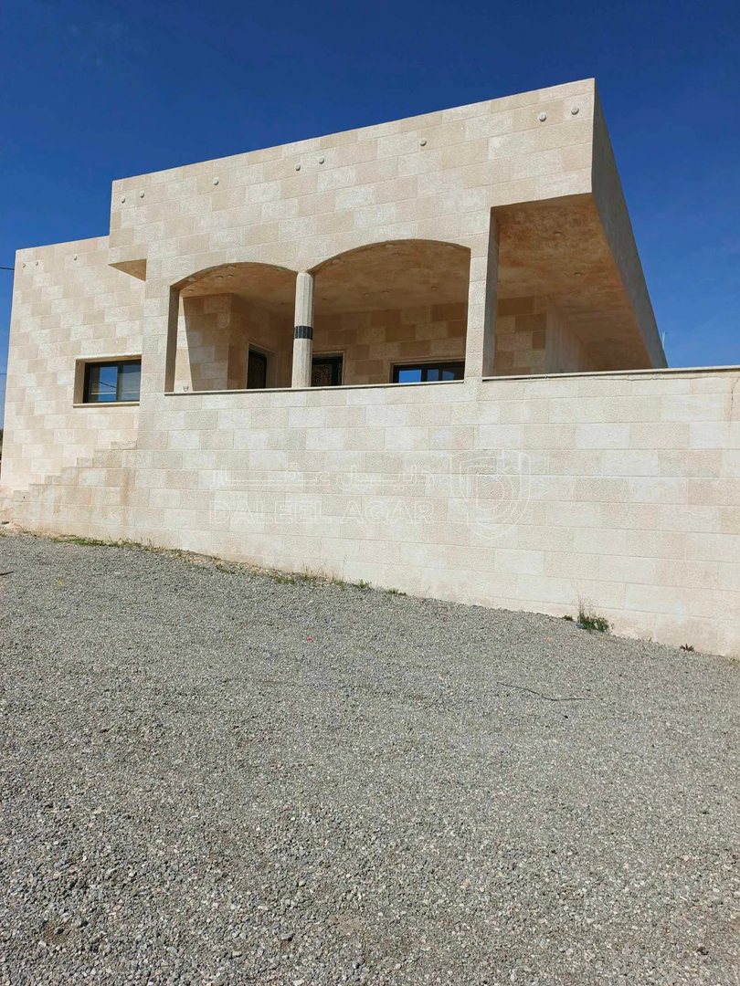 فيلا/منزل في بويضة العليمات - الحي الشمالي - 100,000 دأ - صورة 1