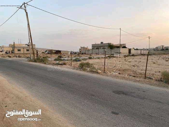 أرض في الخالدية جانب صالة البلدية التاج - 21,000 دأ - صورة 1