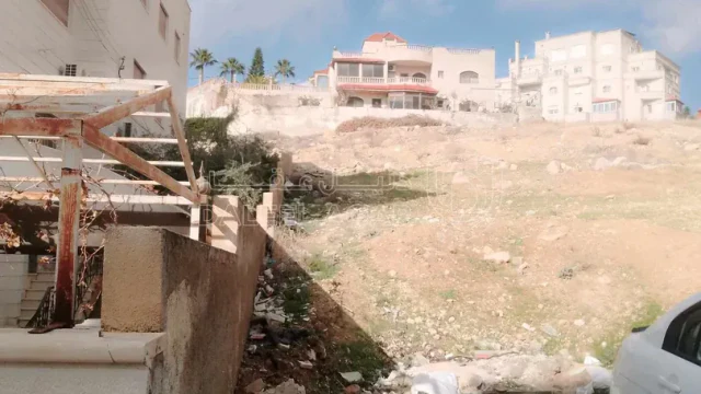 أرض - عمان شفى بدران مقابل سكانات ريان - 210000 دأ