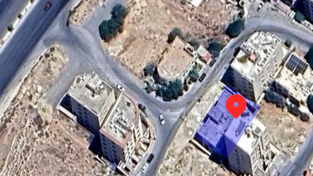 فيلا/منزل في عمان ابو نصير ام بطمة 8 على شارع الاردن الرئيسي  - 340,000 دأ - صورة NaN