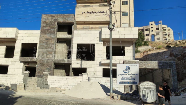 فيلا/منزل في عمان ابو نصير ام بطمة 8 على شارع الاردن الرئيسي  - 340,000 دأ - صورة NaN