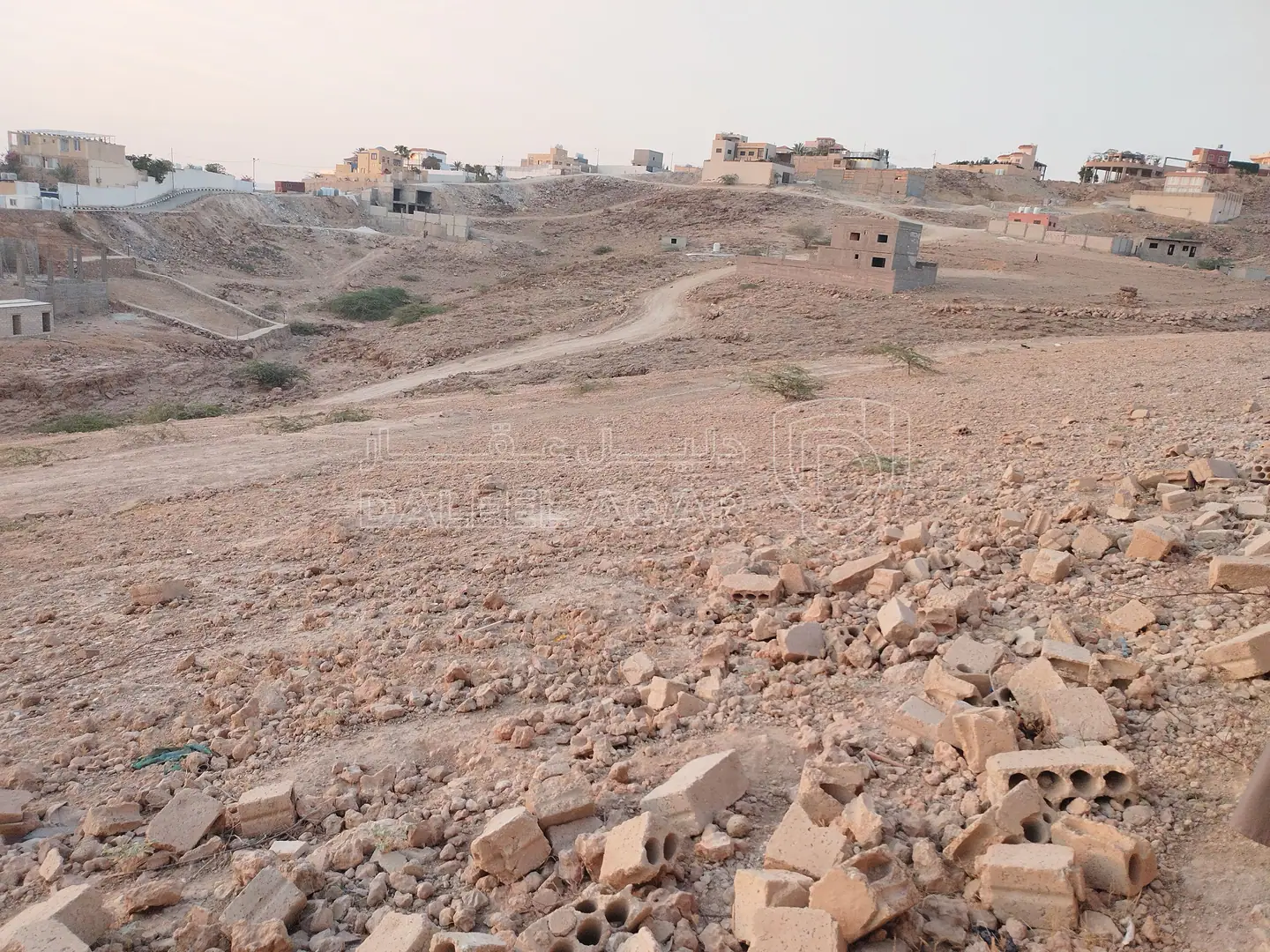 أرض في ارض للبيع في منطقه الروضه الشونه الجنوبيه - 28,000 دأ - صورة 1