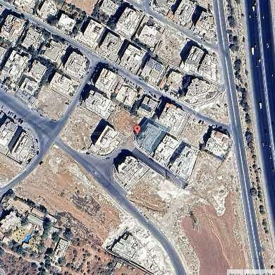 شقة في طريق المطار - تبعد 950 م عن مدارس العالمية  - 135,000 دأ - صورة 1
