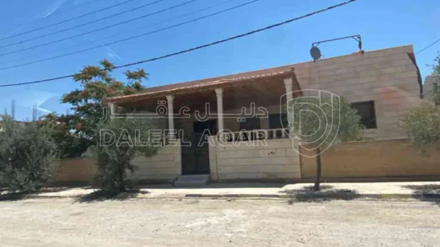 فيلا/منزل في ضاحية الأميرة هيا شارع زيد بن حارثه قرب مسجد خزيمة بن ثابت  - 85,000 دأ - صورة 1